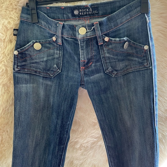 Mid rise jeans - Picture 2 of 3